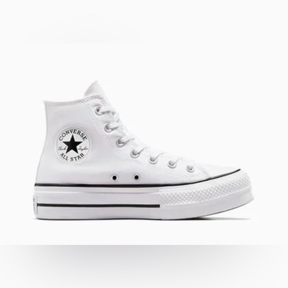 Women’s Chuck Taylor All Star Lift Platform Canvas, Size 6.5
